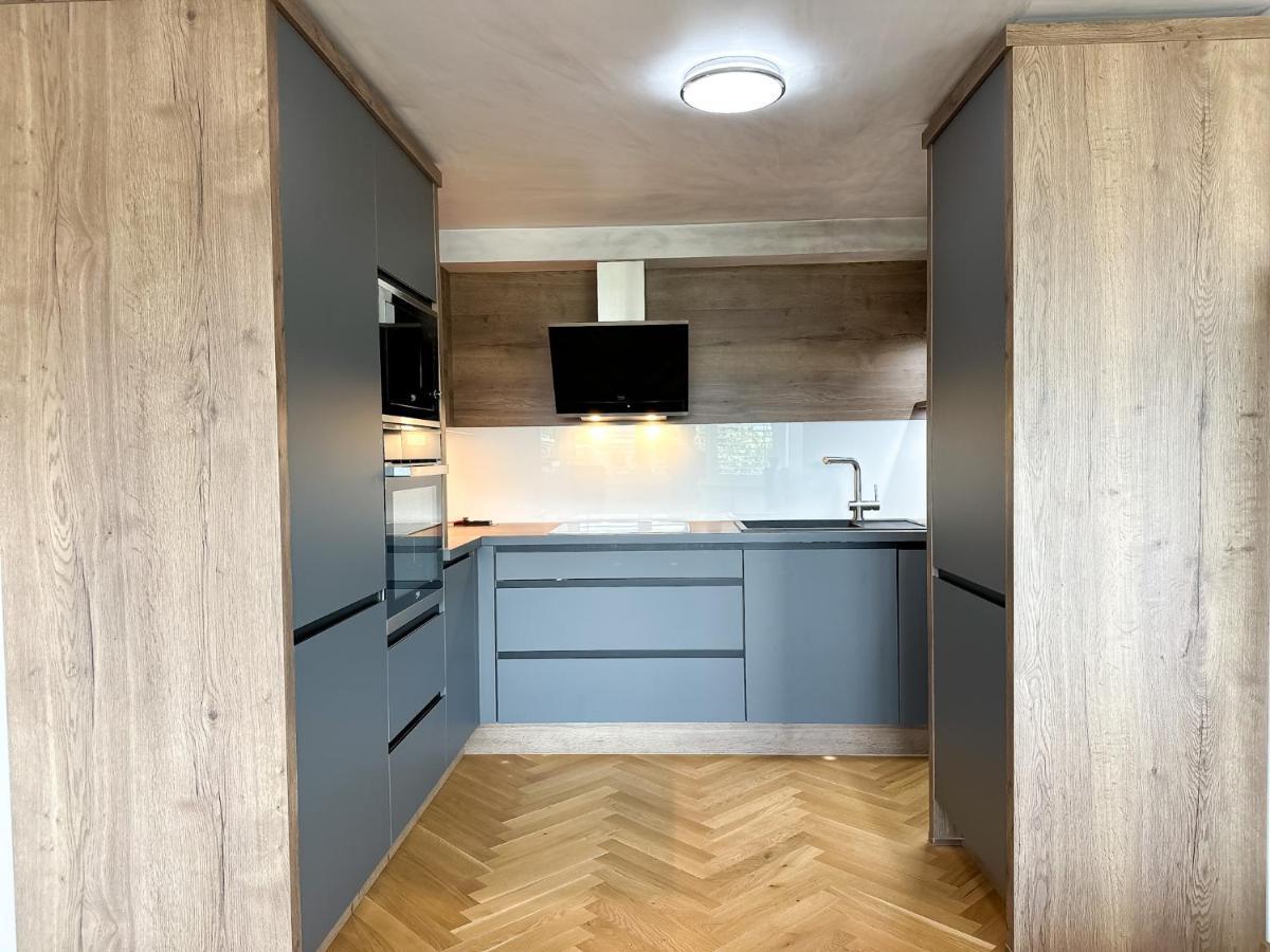 באנסקה ביסטריצה Lux Residence, A/C, Vip Parking, City View מראה חיצוני תמונה
